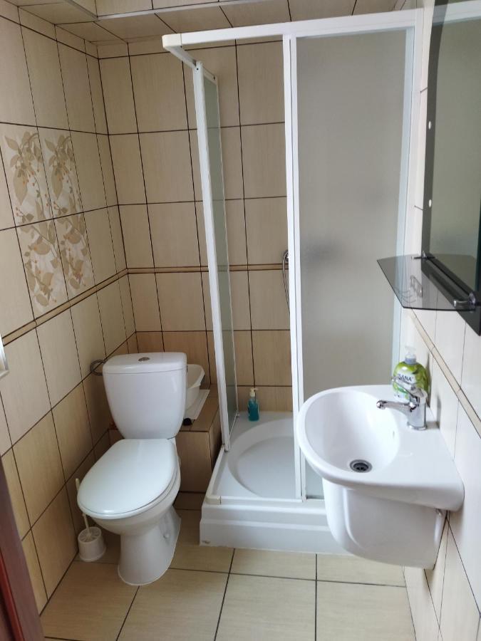 Pokoje Inulec Экстерьер фото